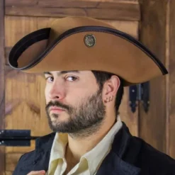 Rawblade Tricorn Drei Doublonen, Hellbraun -Mittelalter Mode Geschaft tricorn drei doublonen hellbraun 5