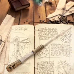 Epic Armoury Wand Necronomicon, Weiß